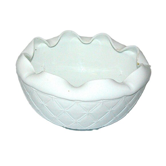 Vintage White Milk Glass Bowl w Ruffled Crimped Edge & Diamond Pattern - Picture 2 of 4